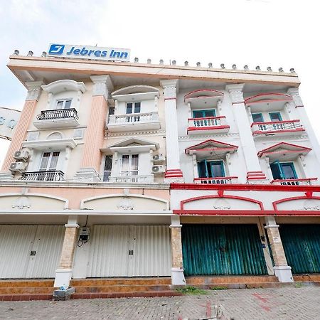 Oyo 2298 Jebres House Syariah Hotell Solo Eksteriør bilde