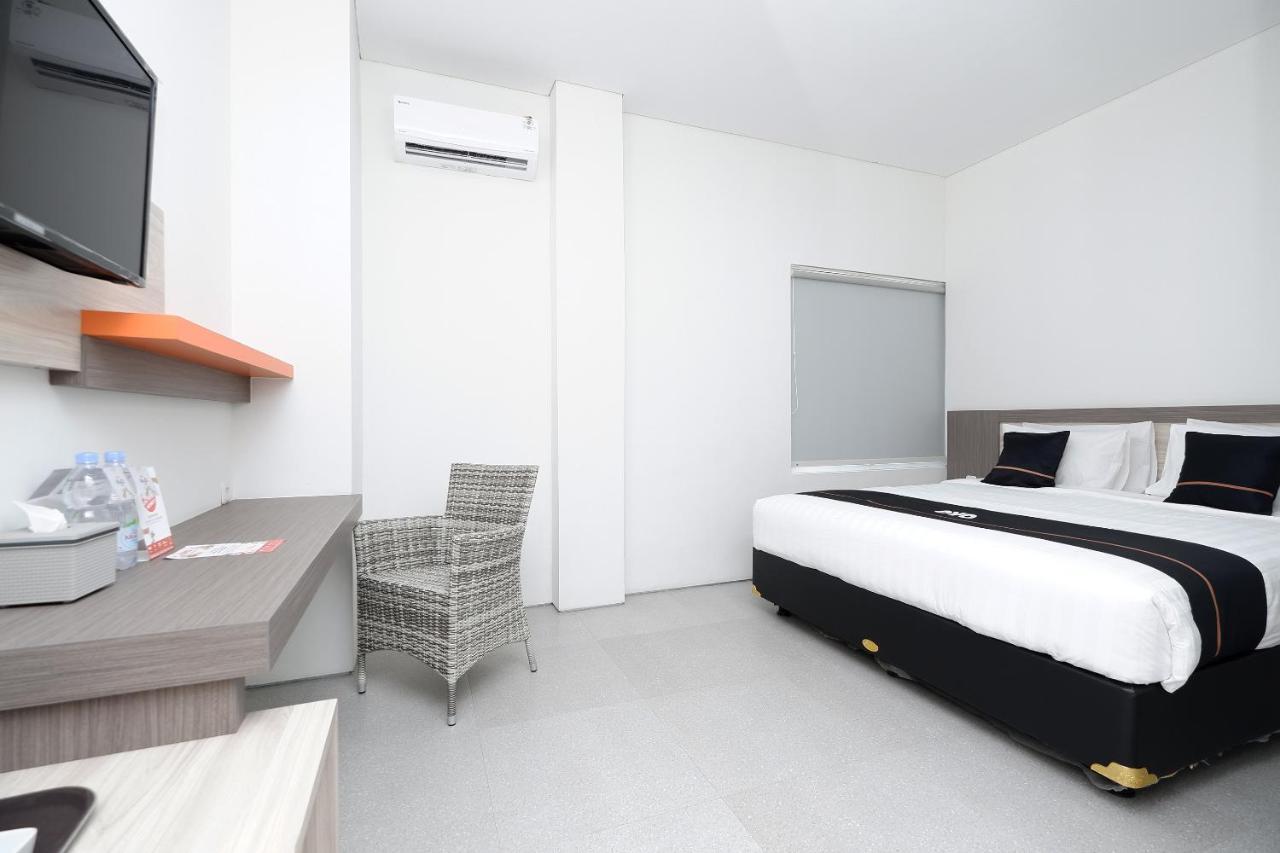 Oyo 2298 Jebres House Syariah Hotell Solo Eksteriør bilde